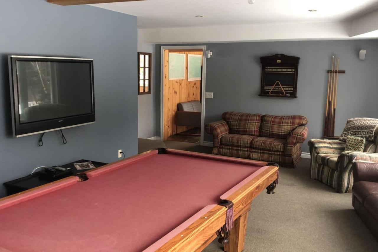 Camp David Beautiful five bedrooms Private beach