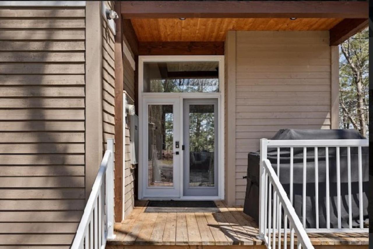 Muskoka Charm Beautiful four bedroom cottage