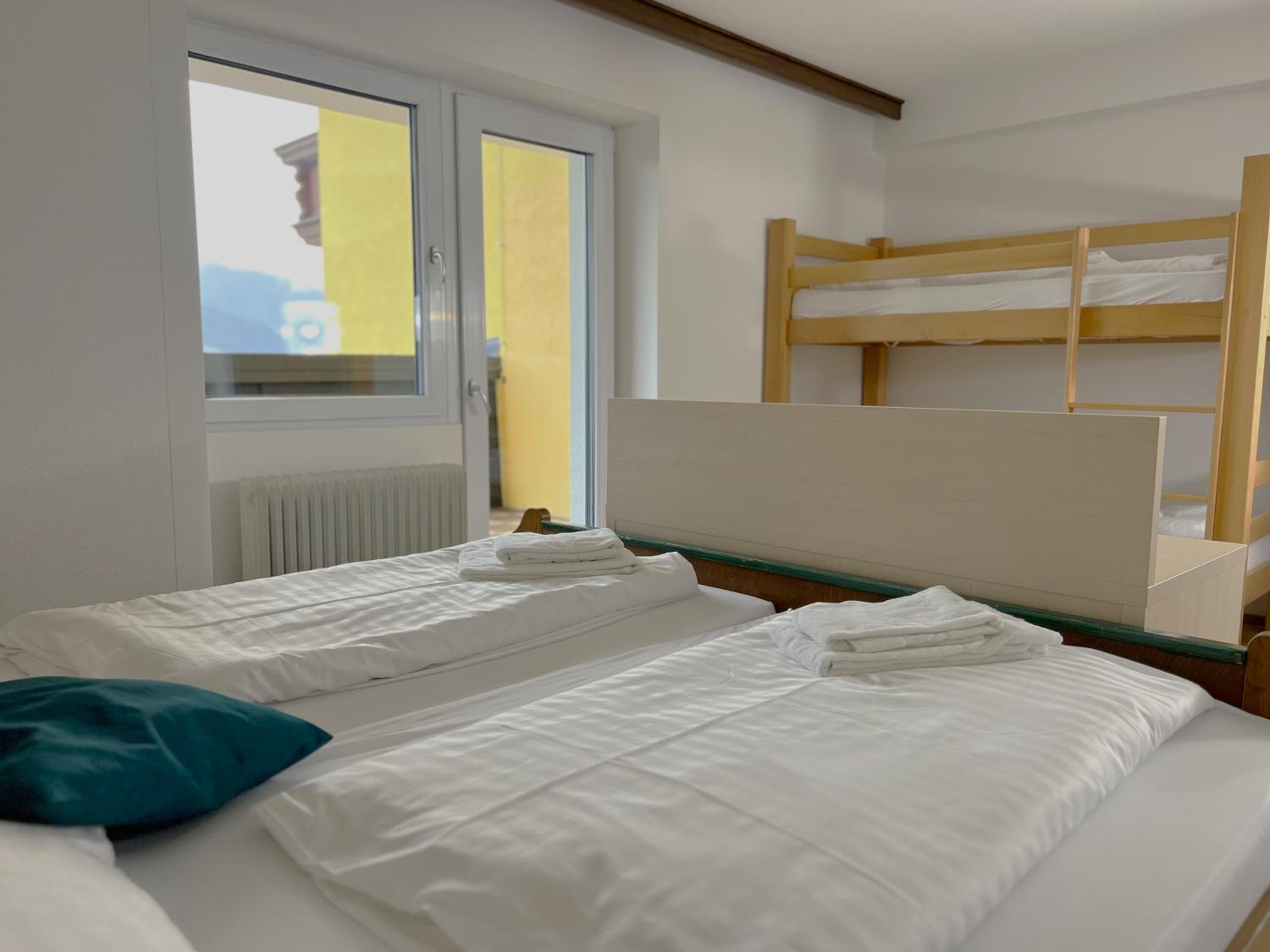 Mountain Hotel & Hostel
