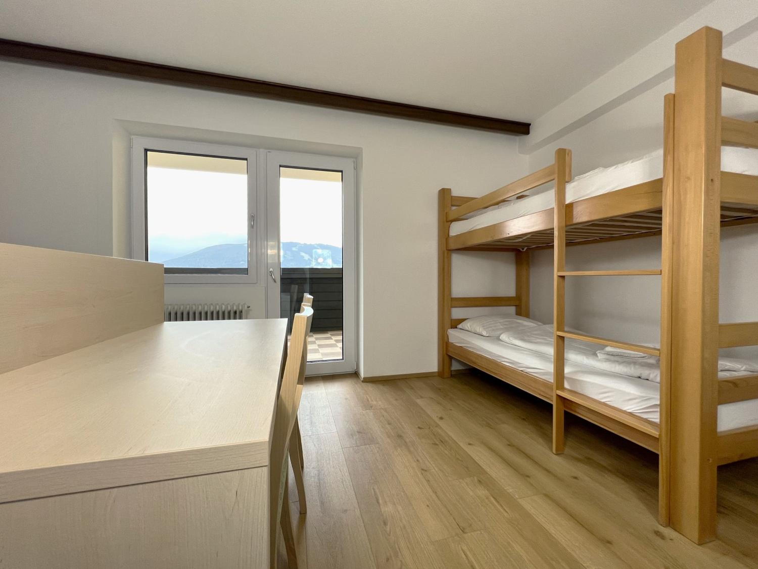 Mountain Hotel & Hostel
