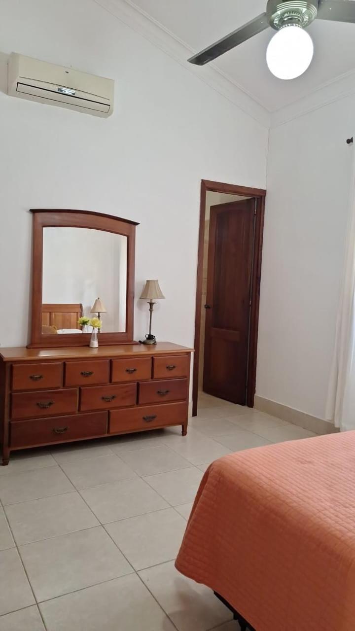 Villa Guavaberry