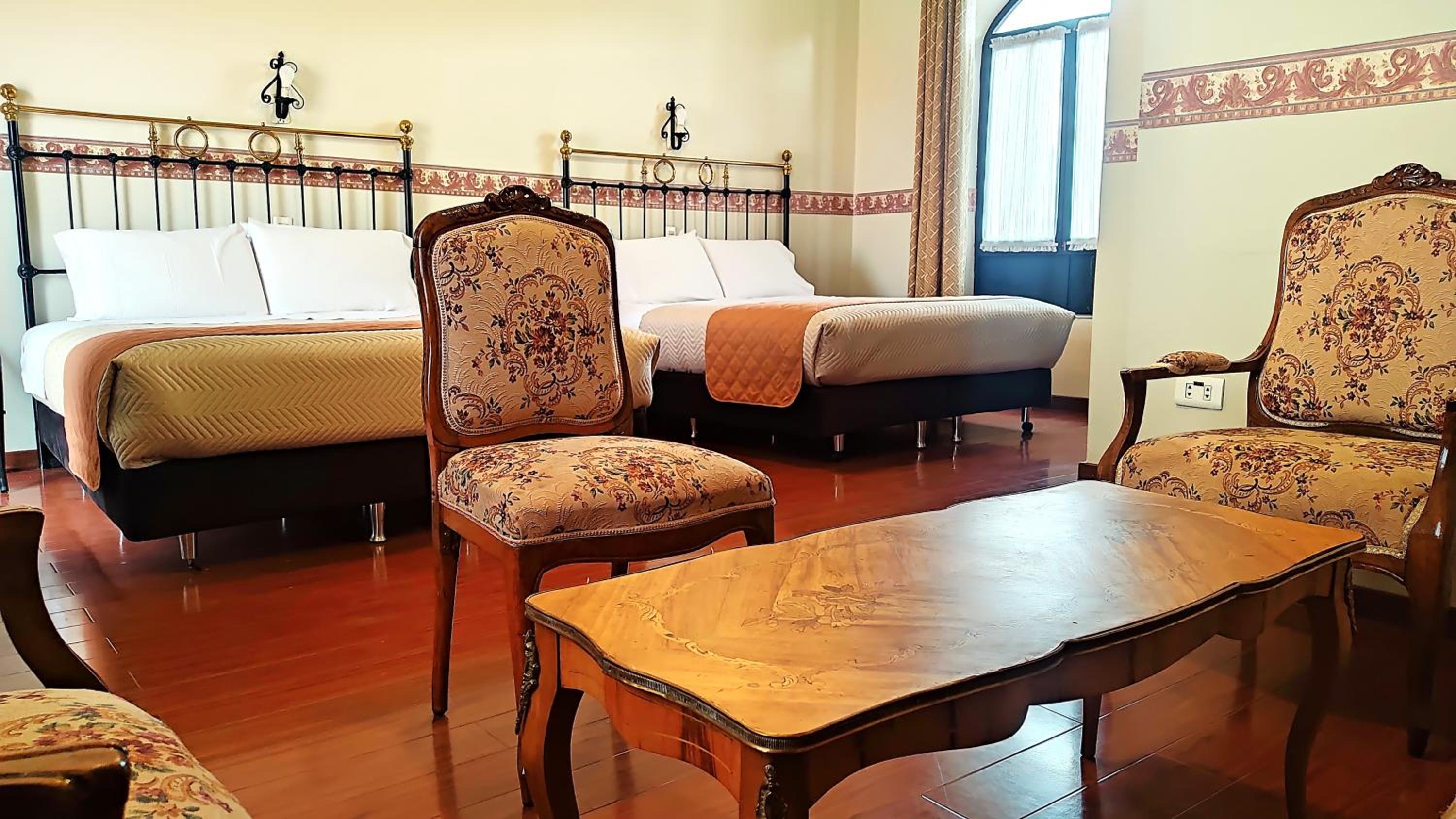 Colonial Hotel Boutique