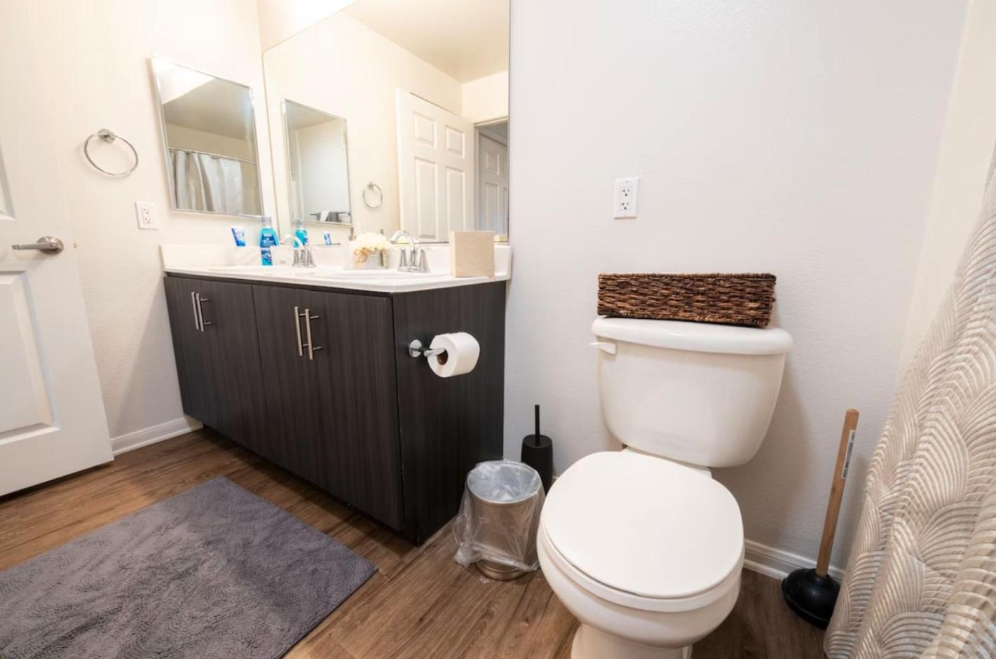 StayElegant Exclusive Suites
