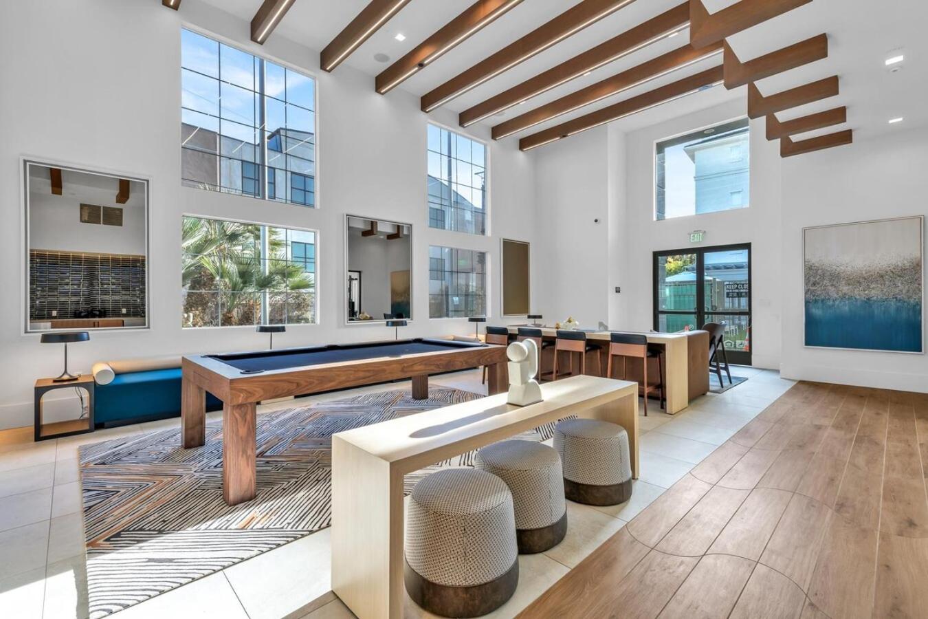 StayElegant Exclusive Suites