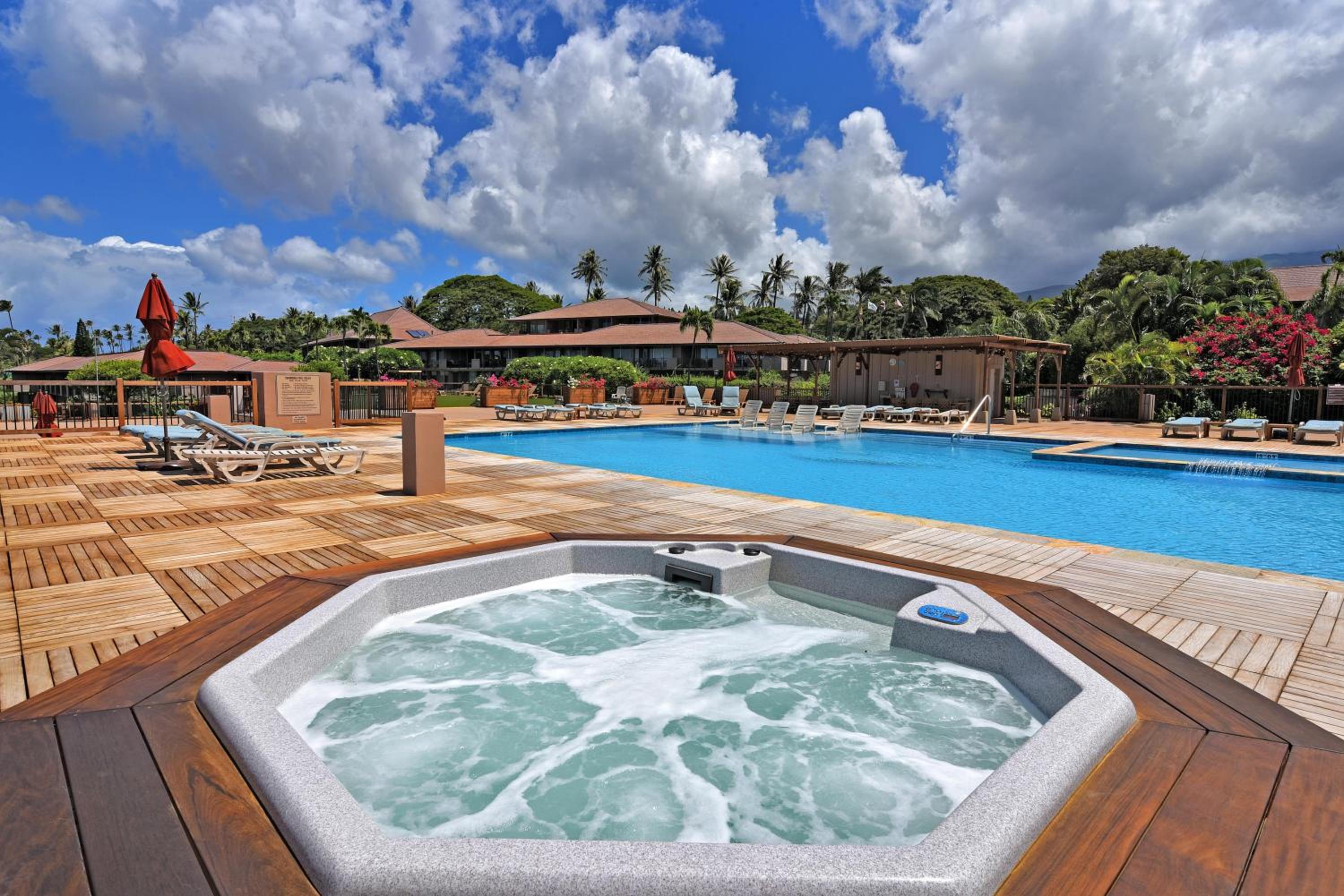 Eldorado J111 · EL J111 Garden Studio w AC Pool