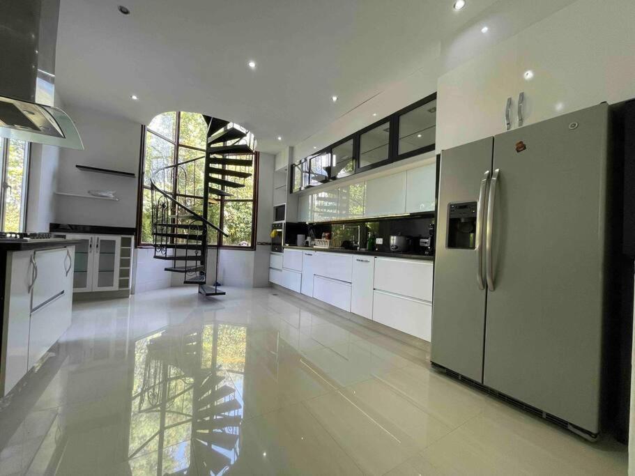 Lake Mansion in alto palmas Pool Poblado 15Min