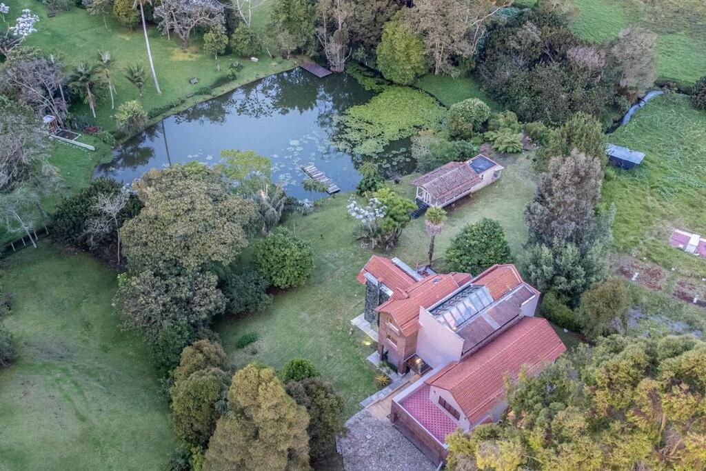 Lake Mansion in alto palmas Pool Poblado 15Min