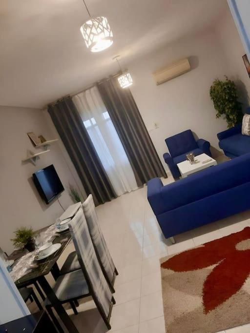 Rehab cozy apartment - New Cairo