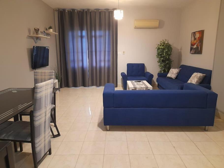 Rehab cozy apartment - New Cairo