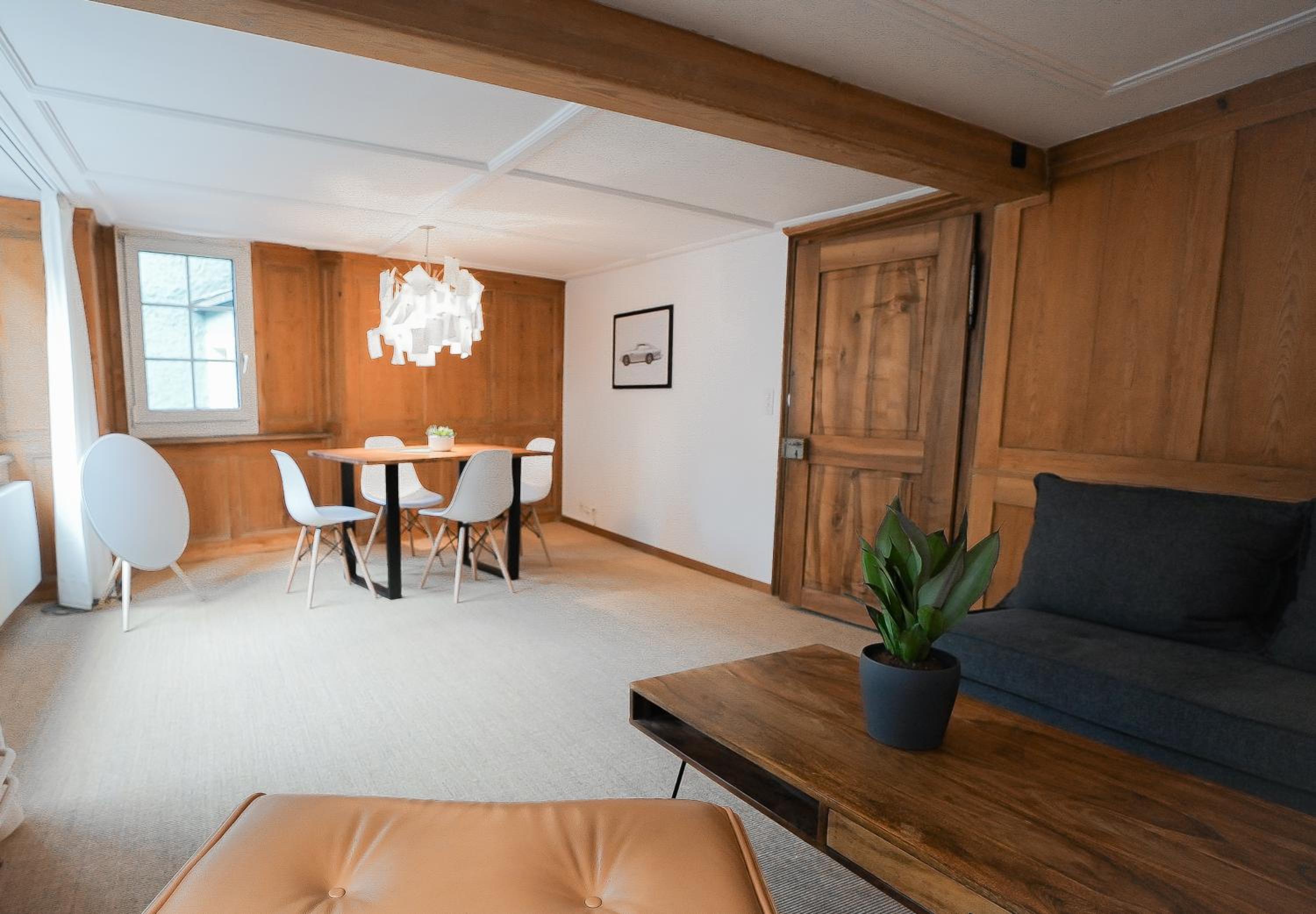 Charming Historical Apartment in Zurich City Center Oldtown