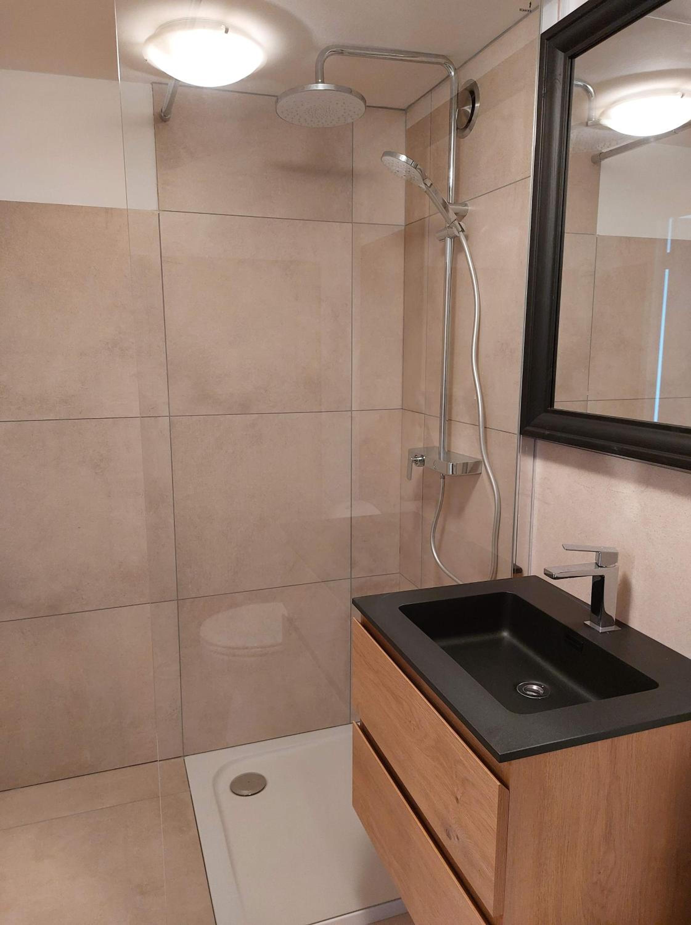 Elegant 2pcs Proche Bruxelles