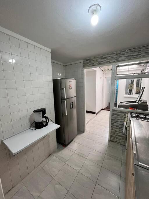 travelers house 5 minutes close to the airport
