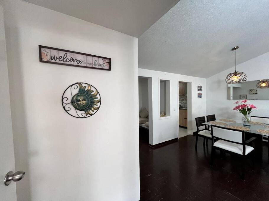 travelers house 5 minutes close to the airport