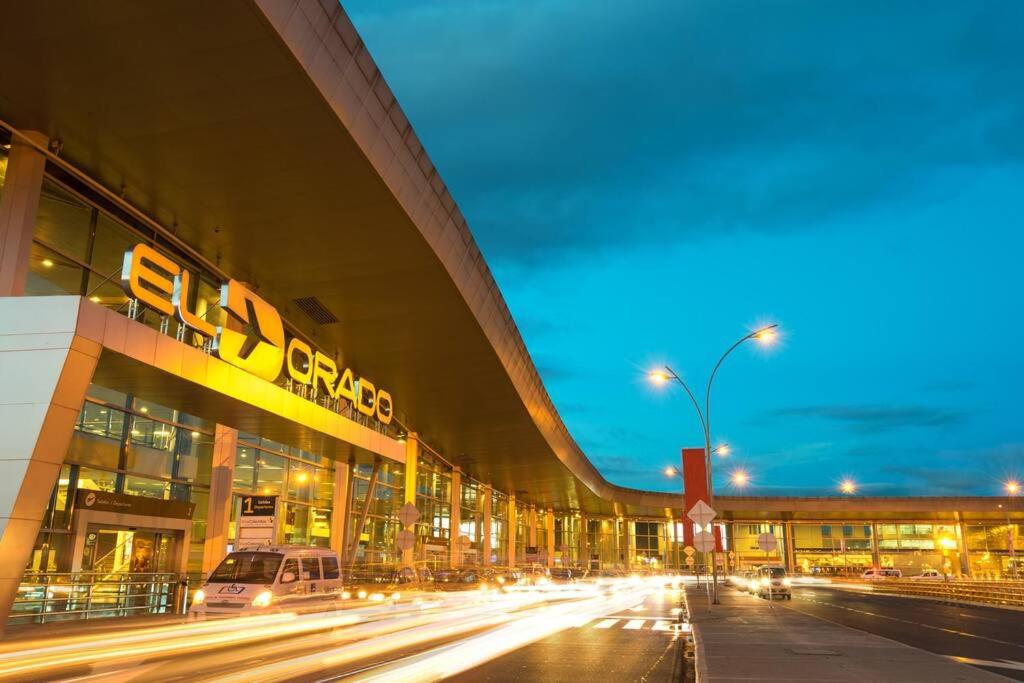 travelers house 5 minutes close to the airport