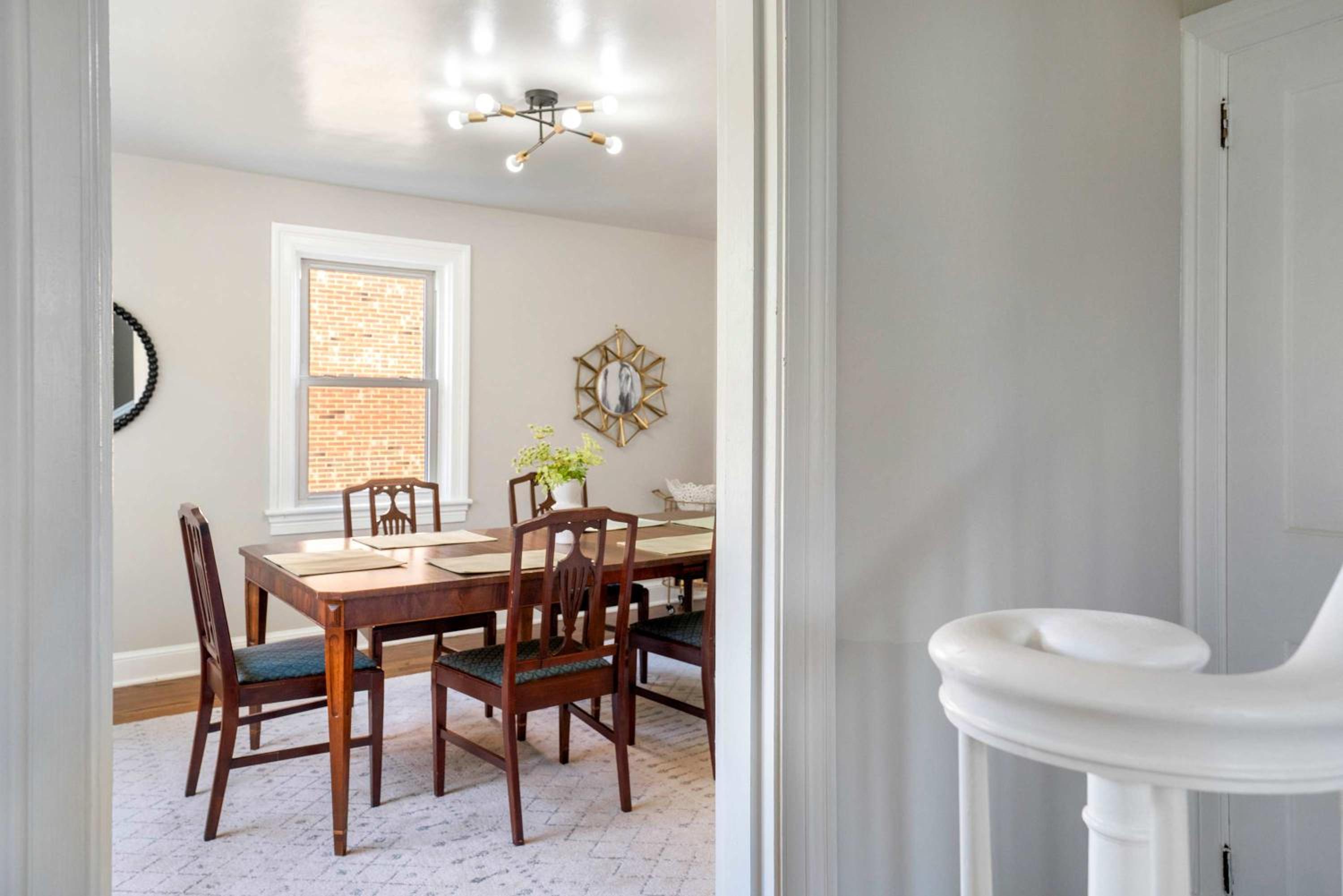Charming Cape Cod Home in Heart of Charlottesville view 3