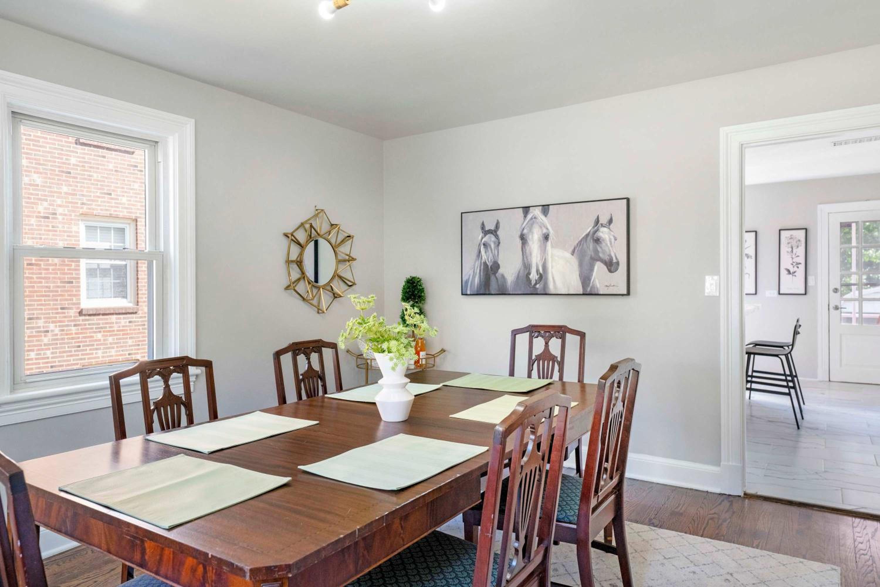 Charming Cape Cod Home in Heart of Charlottesville view 5