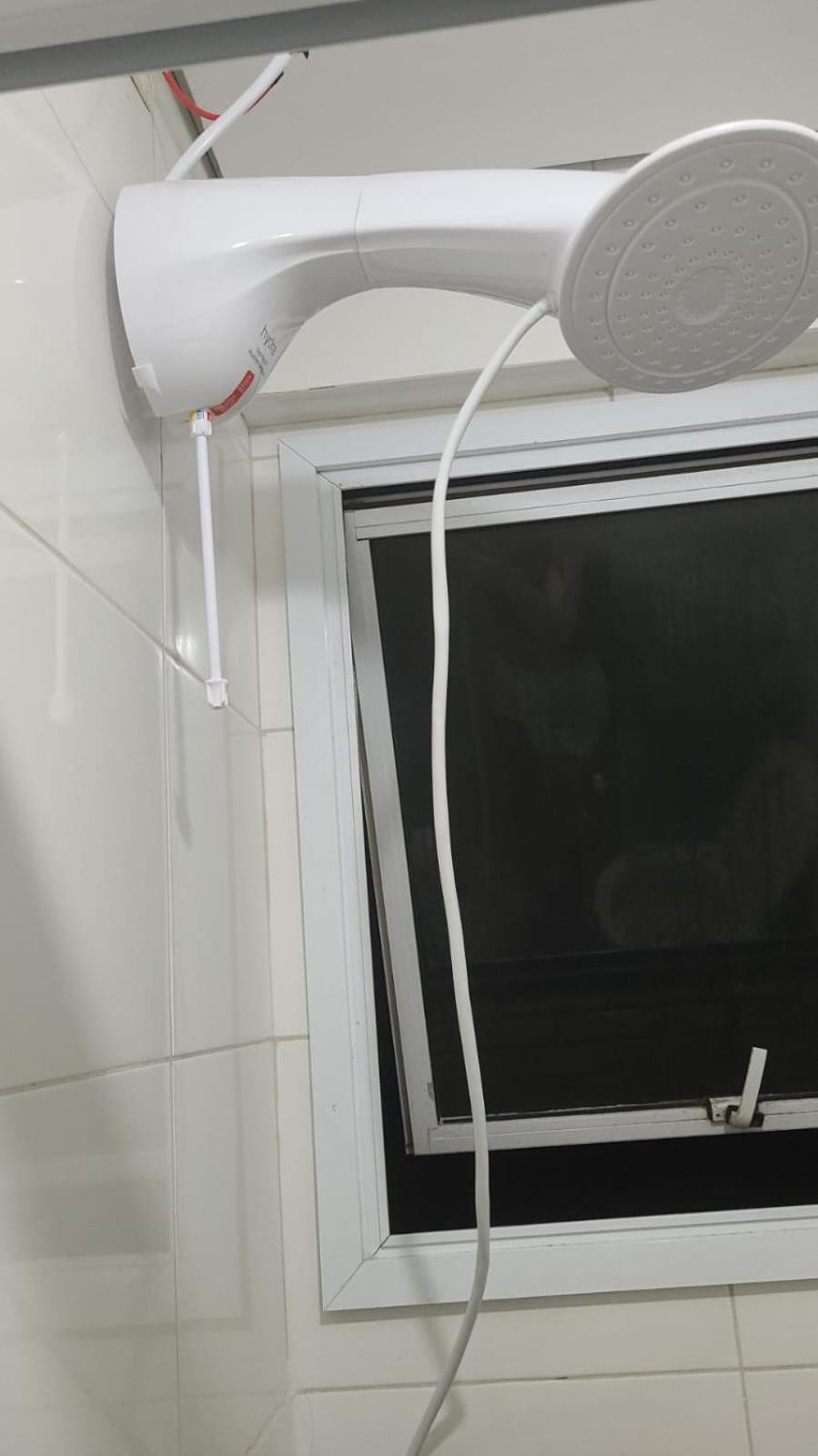 Apê 50 metros da praia com wifi e garagem