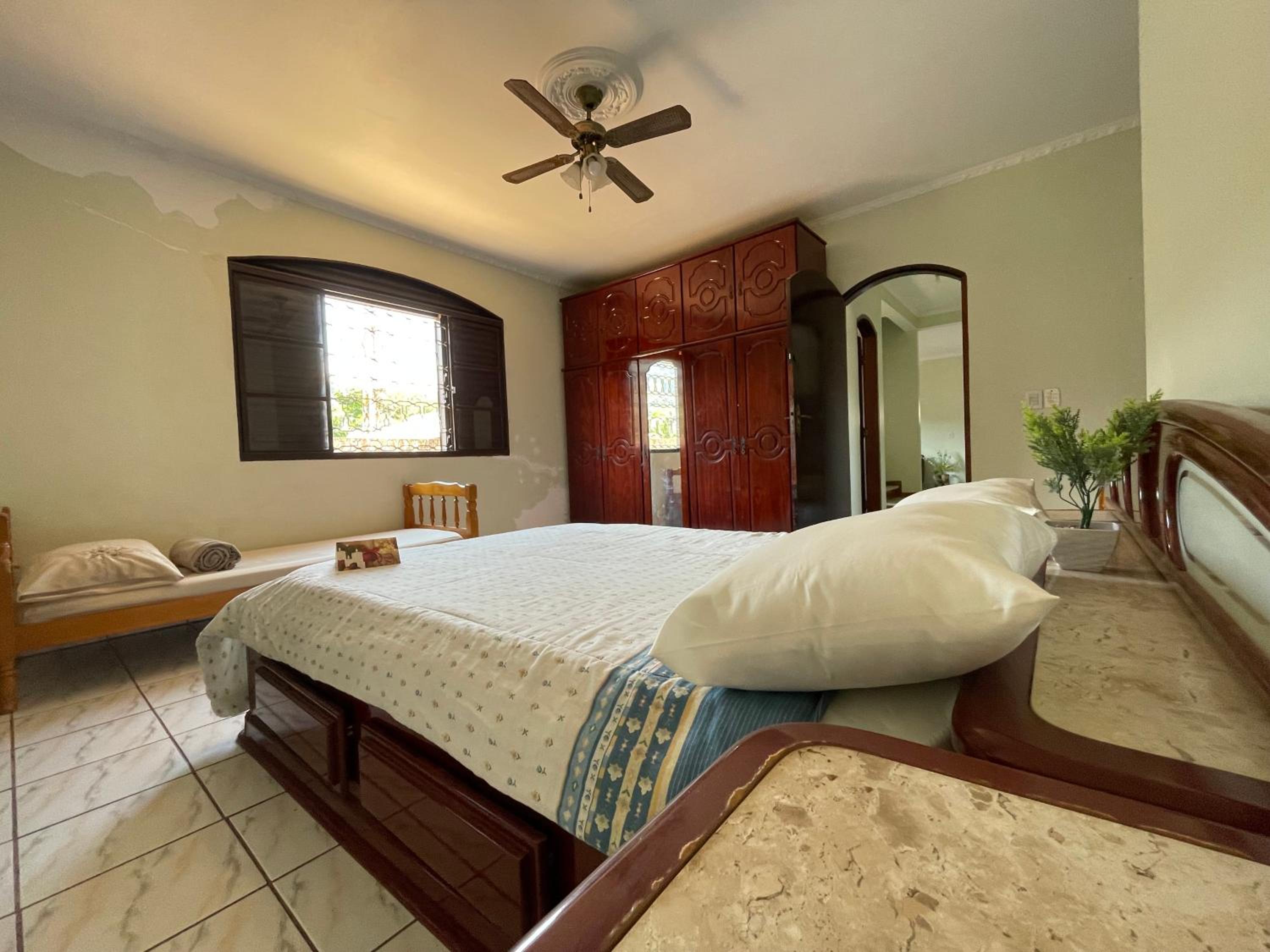 Quarto Praia Enseada Guarujá Para 4 Pessoas