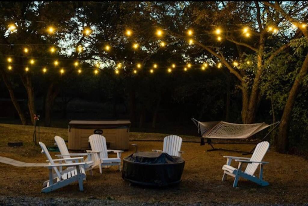 Peaceful 3BR 2BA Sleeps 6 Hot Tub Near Attractions view 2