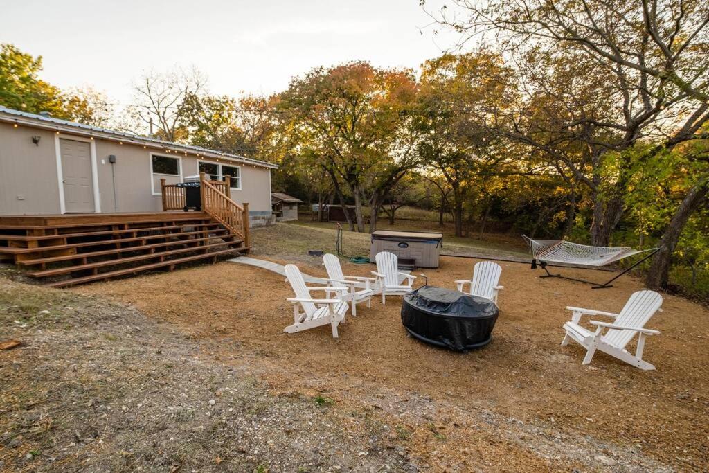 Peaceful 3BR 2BA Sleeps 6 Hot Tub Near Attractions view 5