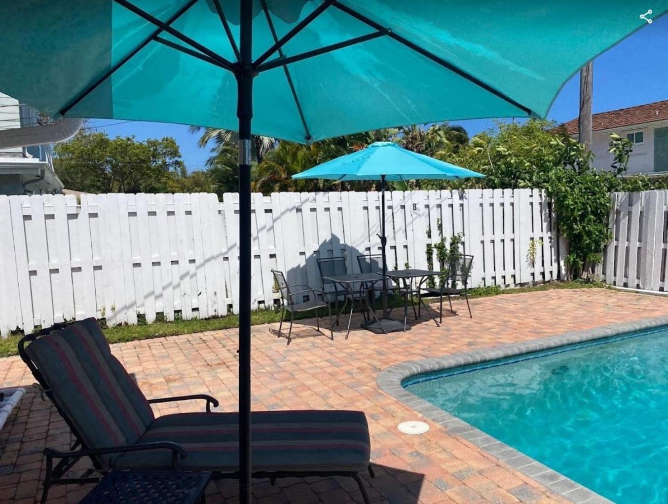 2 Fabulous Villas 4 Minutes From the Beach view 2