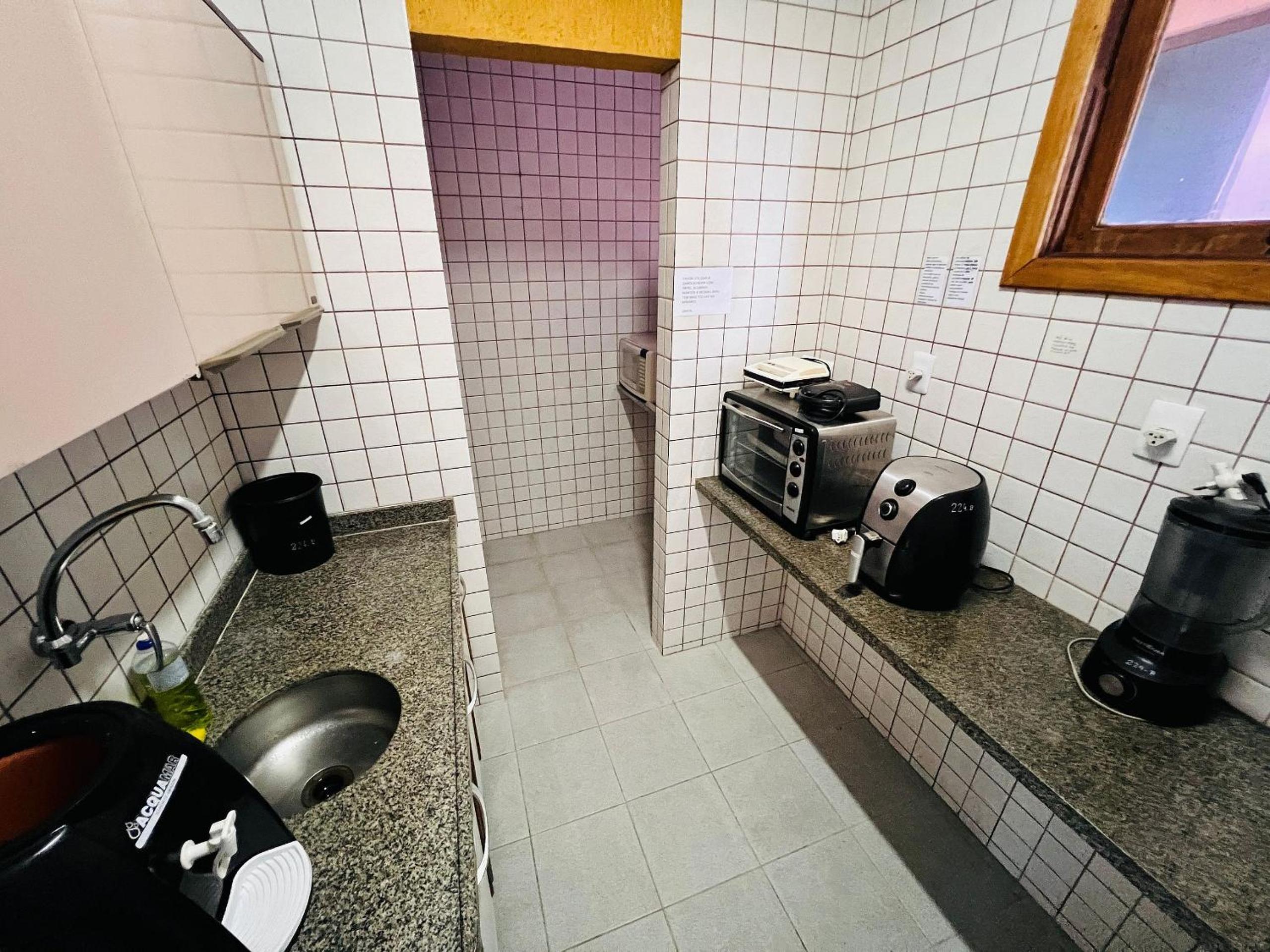 Condomínio quarto e sala