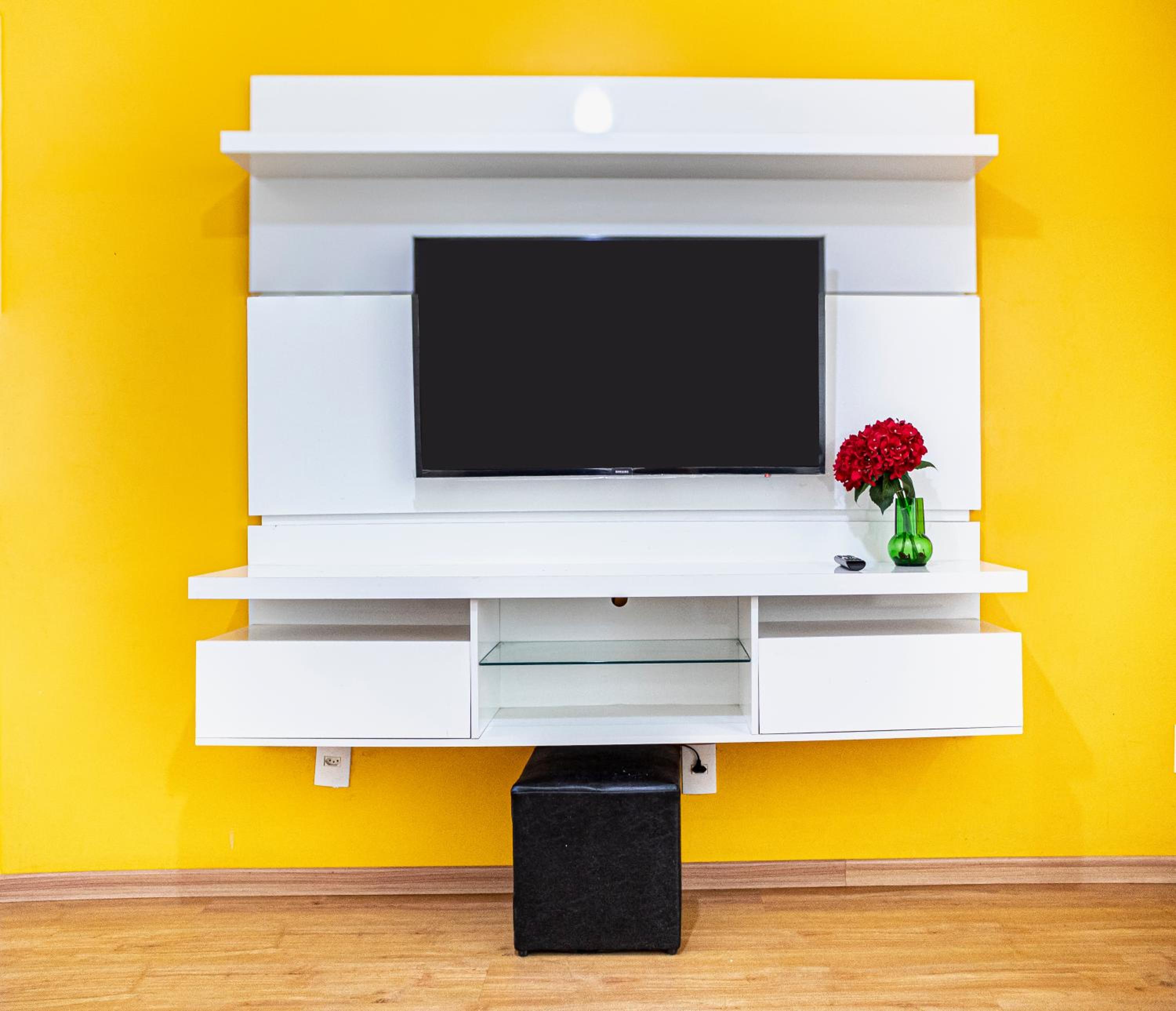 Apartamento completo na praia de Copacabana 02 Quartos com vista lateral mar em andar alto, ar, wifi , netflix, pauloangerami RMVC18