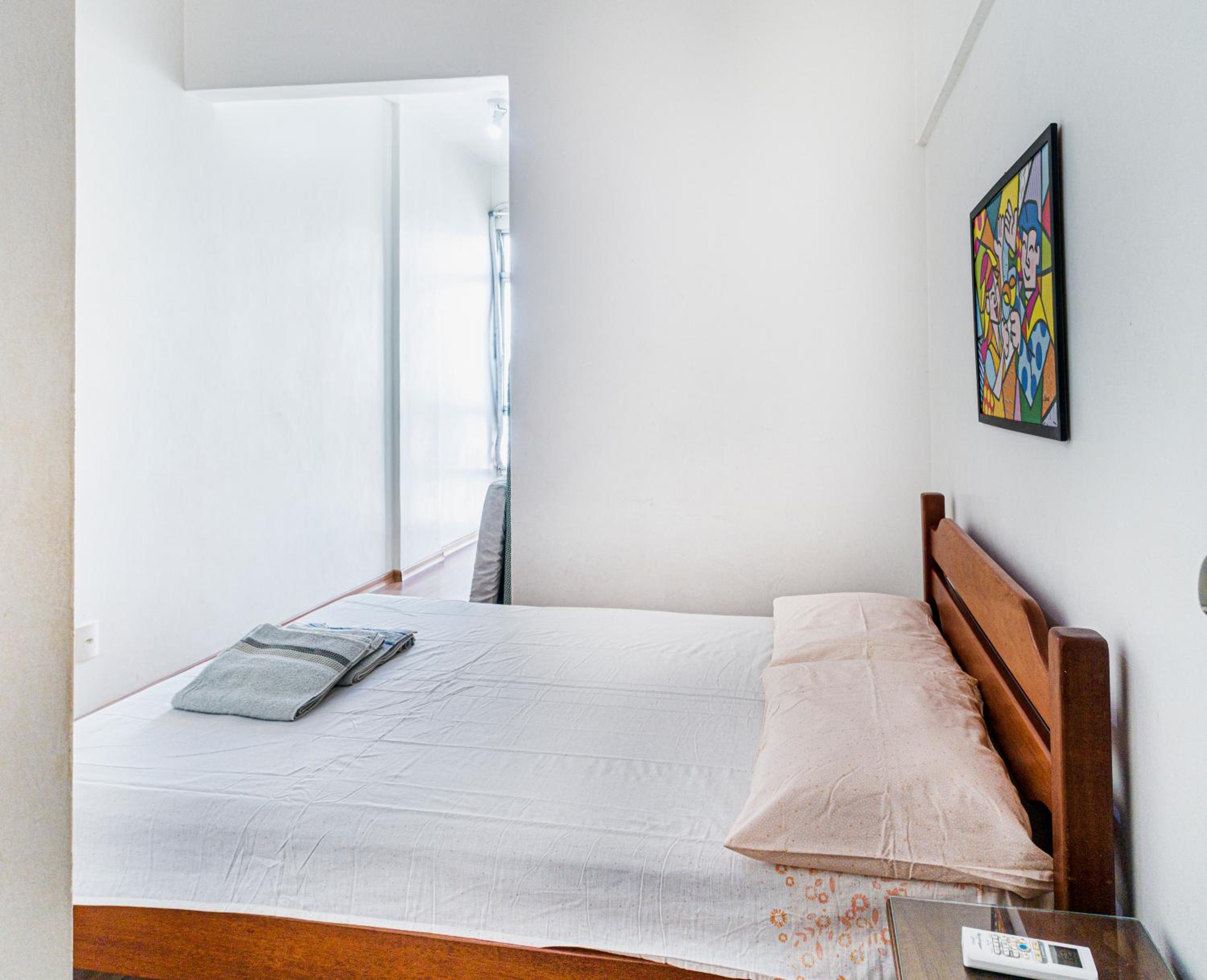 Apartamento completo na praia de Copacabana 02 Quartos com vista lateral mar em andar alto, ar, wifi , netflix, pauloangerami RMVC18