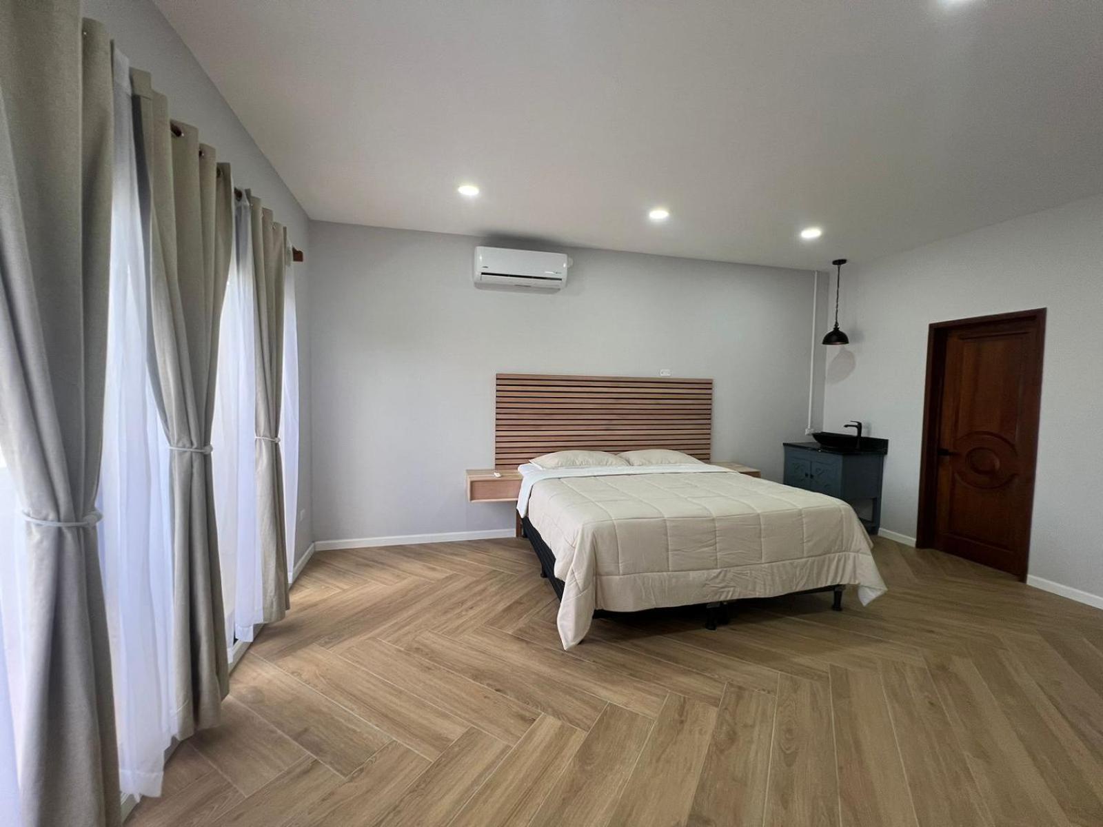 La Isla Bonita Residence