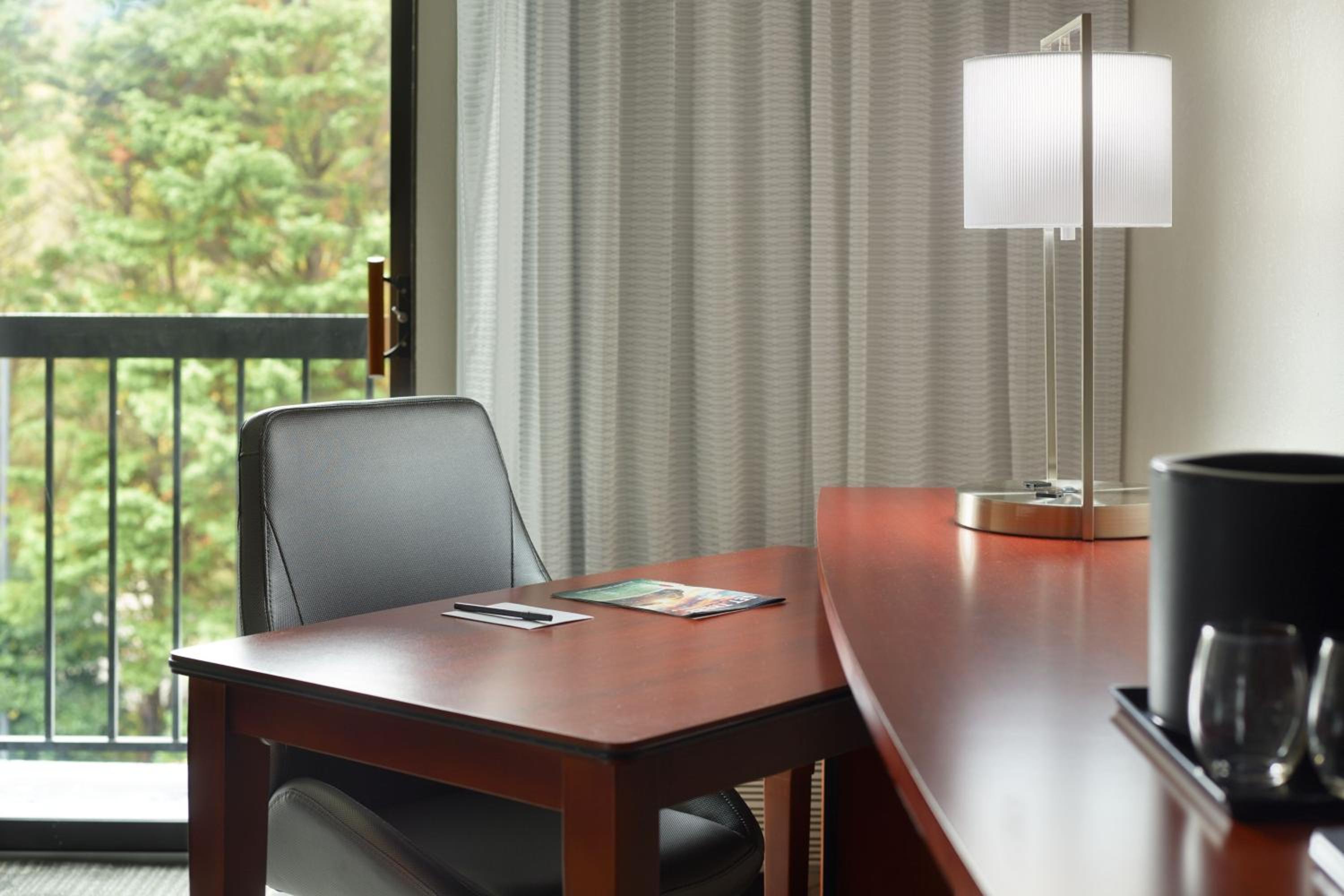 Courtyard by Marriott Nashville Airport - Property Image 5