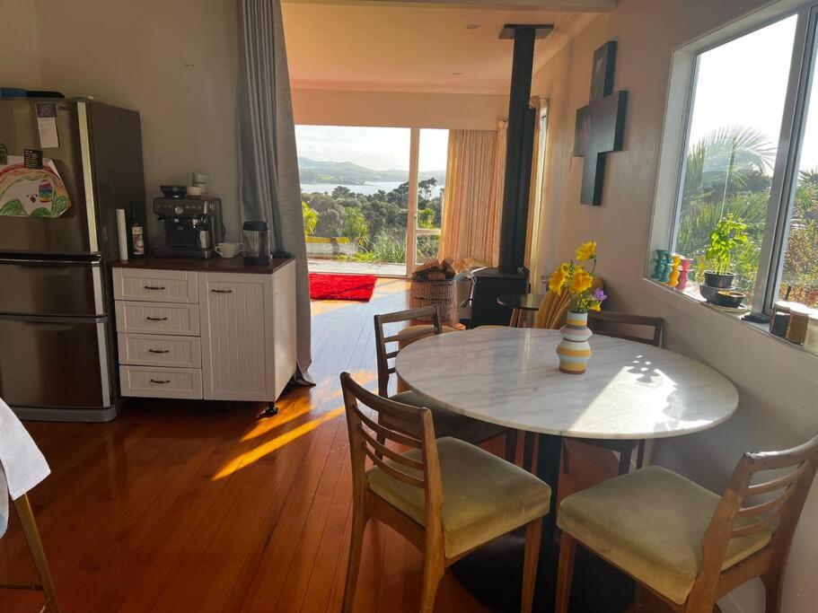 Blissful sunset retreat in Pahi view 5