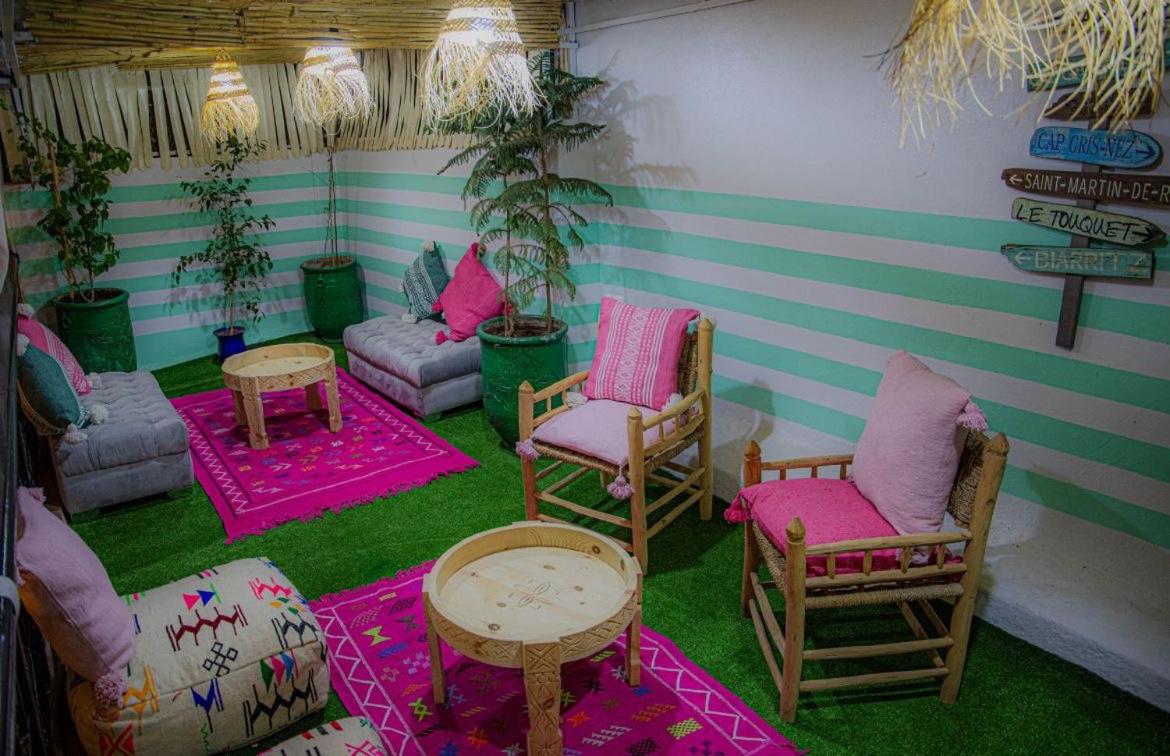 lounge