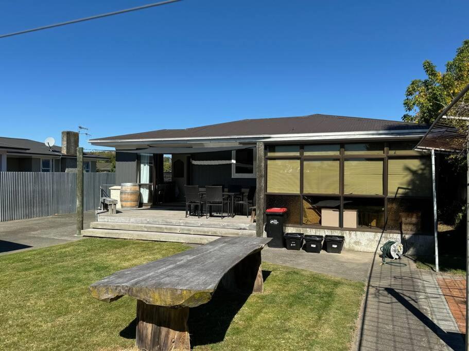 Great House - Family Fun view 3