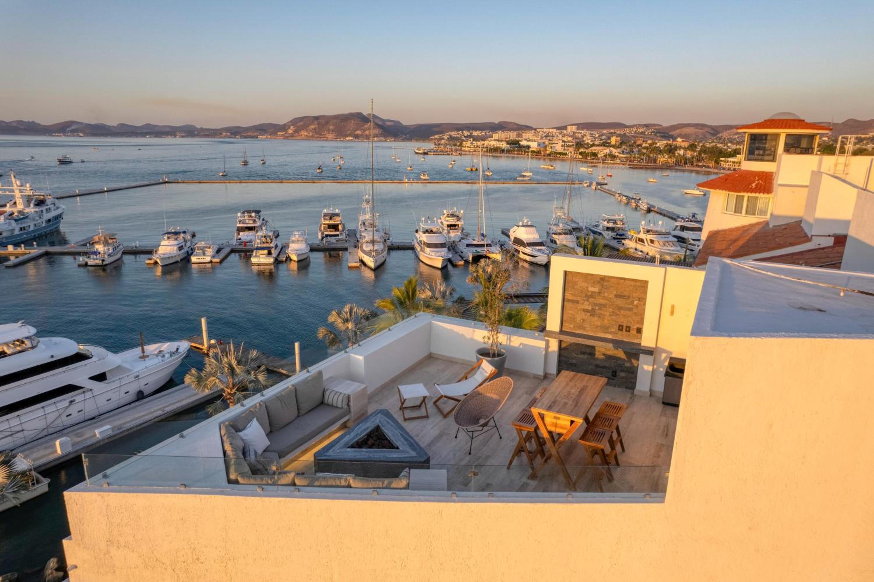 Vista Coral Condo Sunset Views Downtown La Paz at Marina Cortez view 3