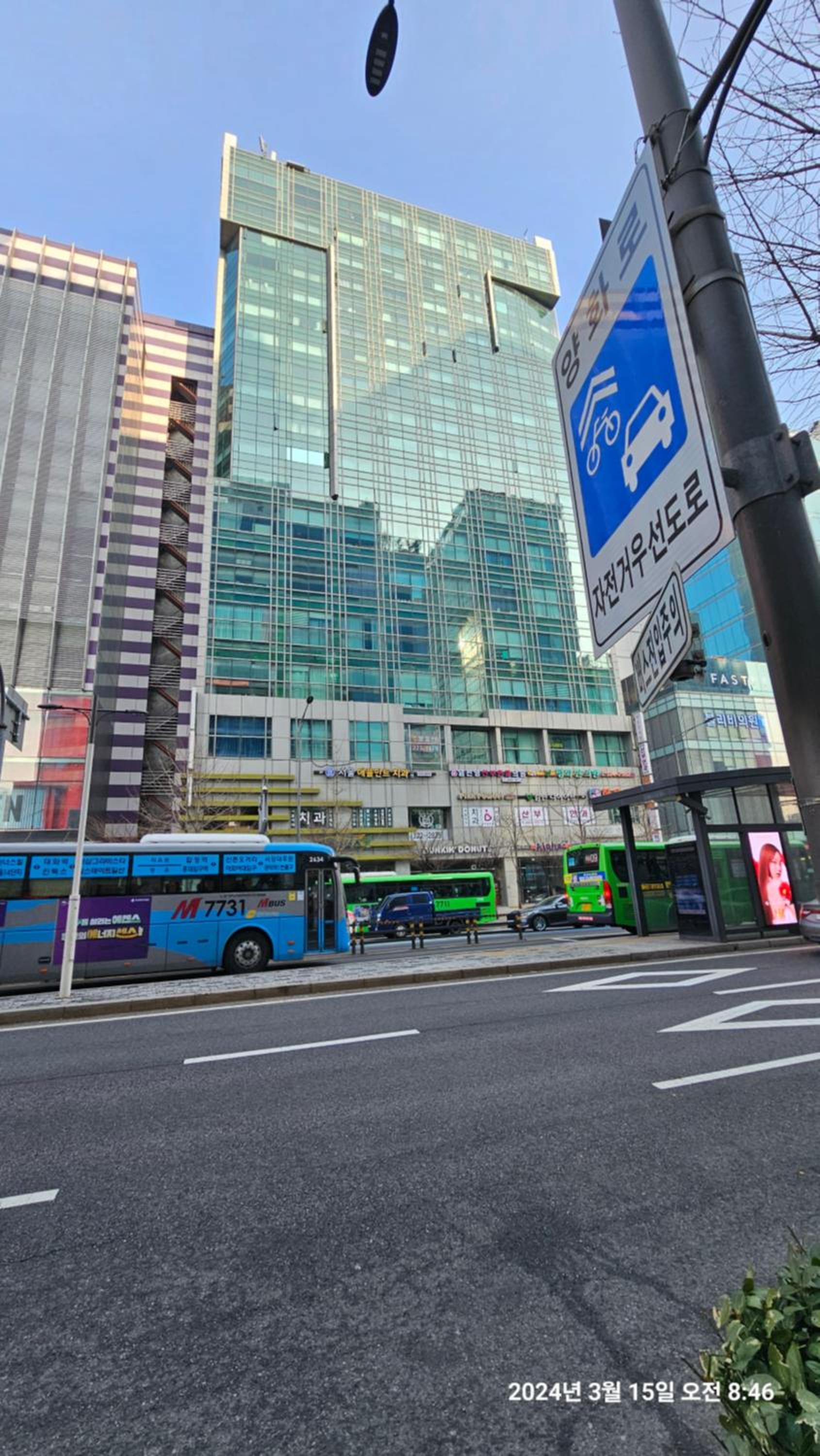 Hongdae Residence-2 1min from Hongik Uni station Exit #1 view 5