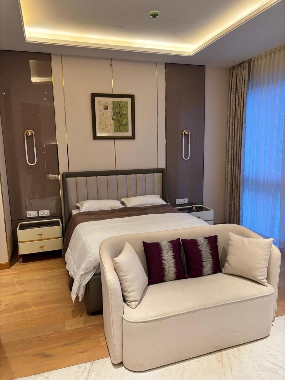 Leela residence studio apartment near Manyata tech park and airport view 4