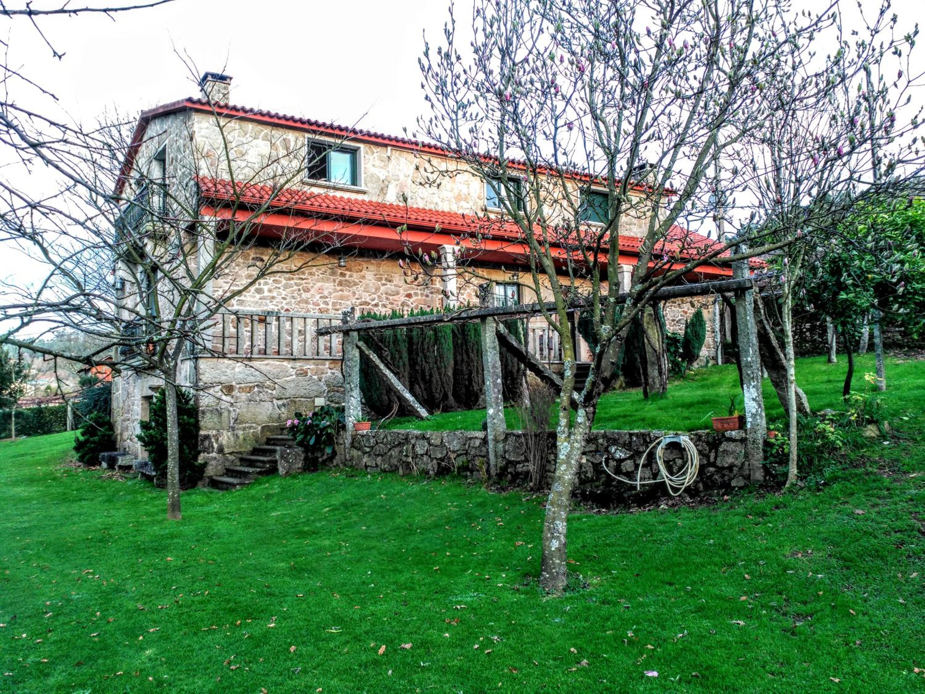 Casa Rural Os Carballos