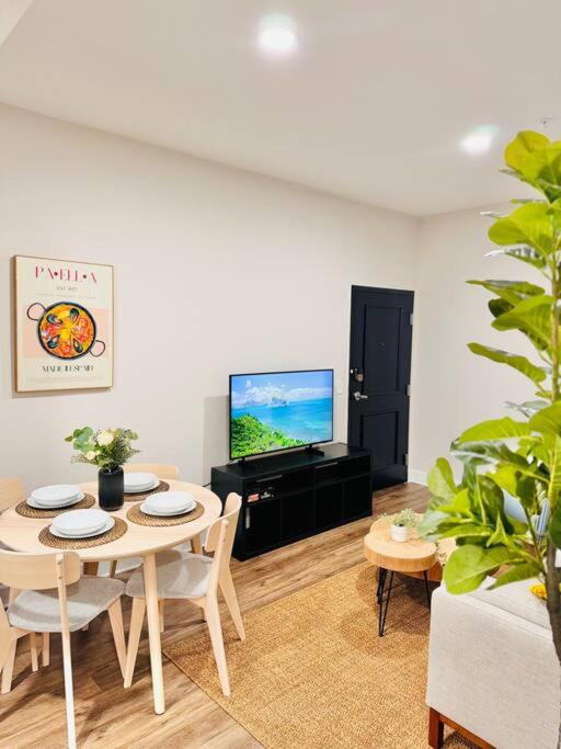 Downtown Square Apartment in Ocala DowntownGetaway