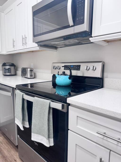 Downtown Square Apartment in Ocala DowntownGetaway