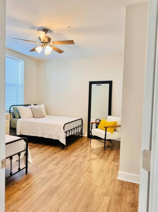 Downtown Square Apartment in Ocala DowntownGetaway