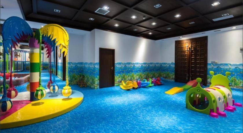Grand Metro Park Bay Hotel