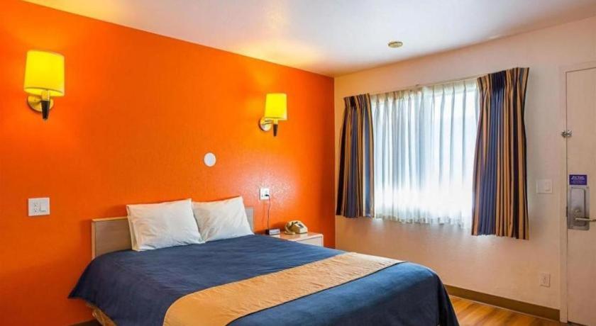 FairBridge Inn Moscow