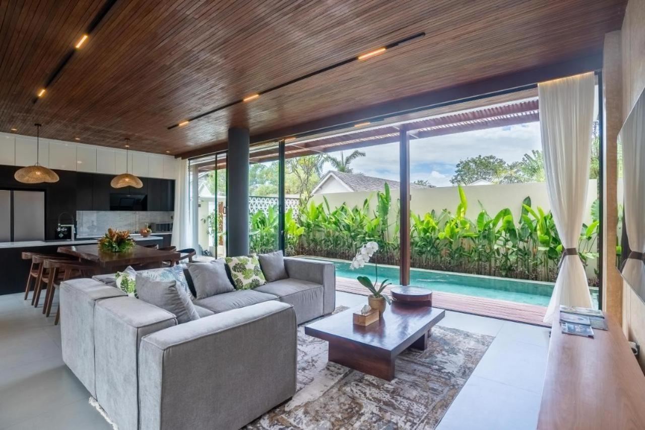 Oza Villa Canggu Managed by LEAD
