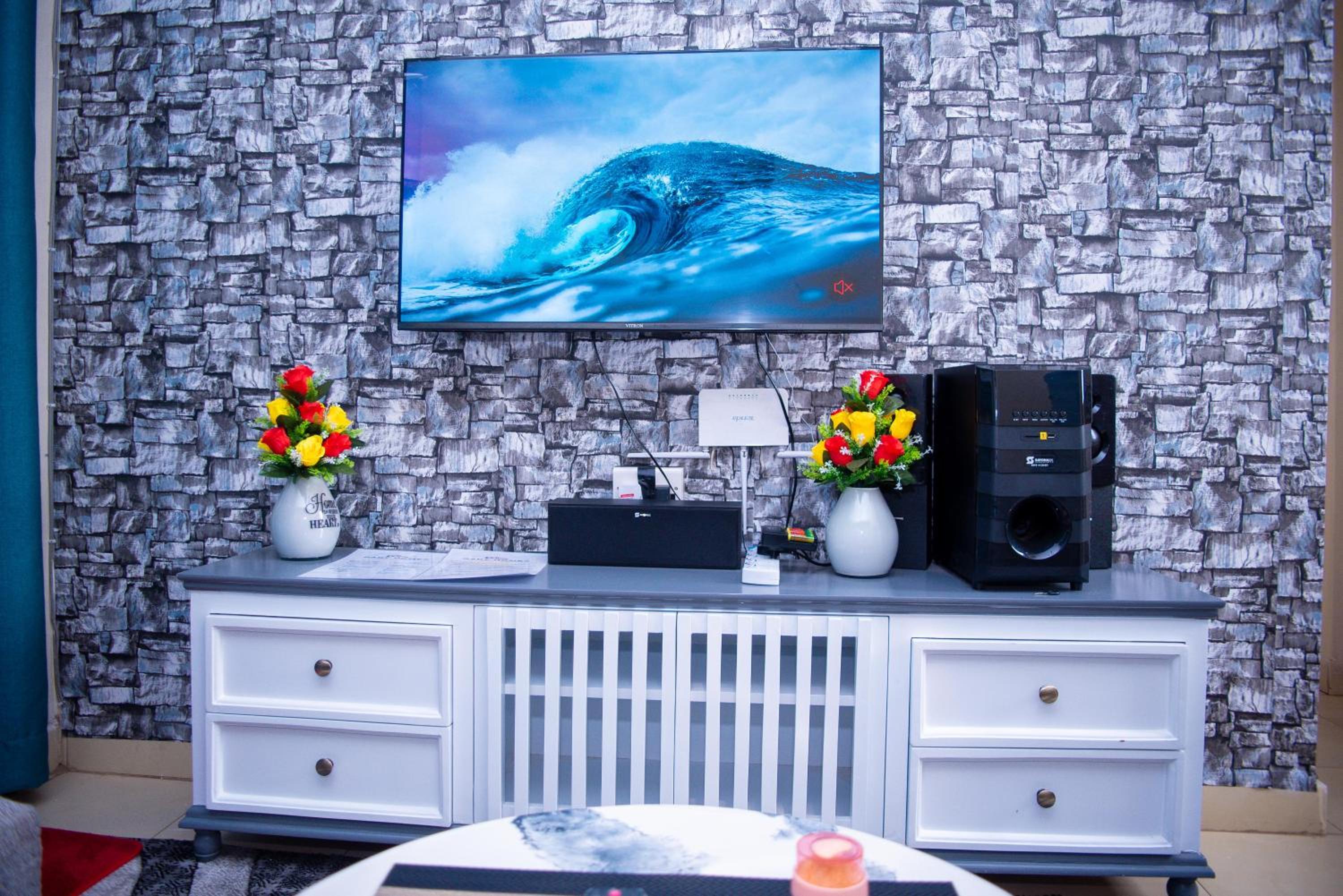 Gany Paradise - Comfy 1-bedroom apartment with Parking and Netflix, TRM, Thika Road view 2