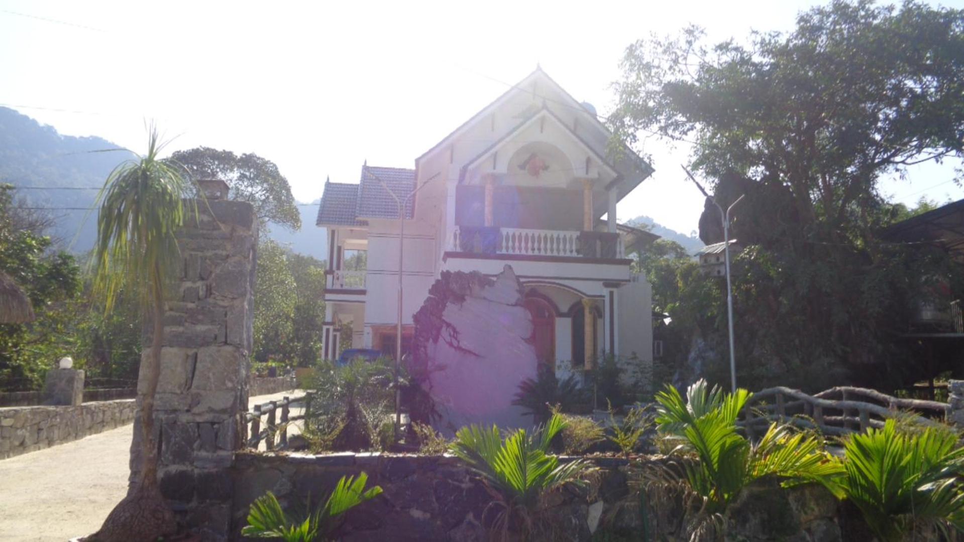 CH Homestays & Tour Motorbikes view 2