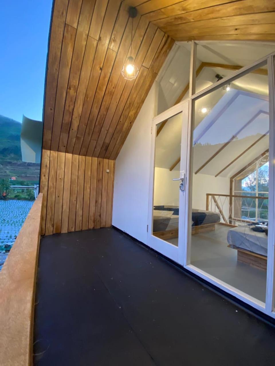 cabin view danau