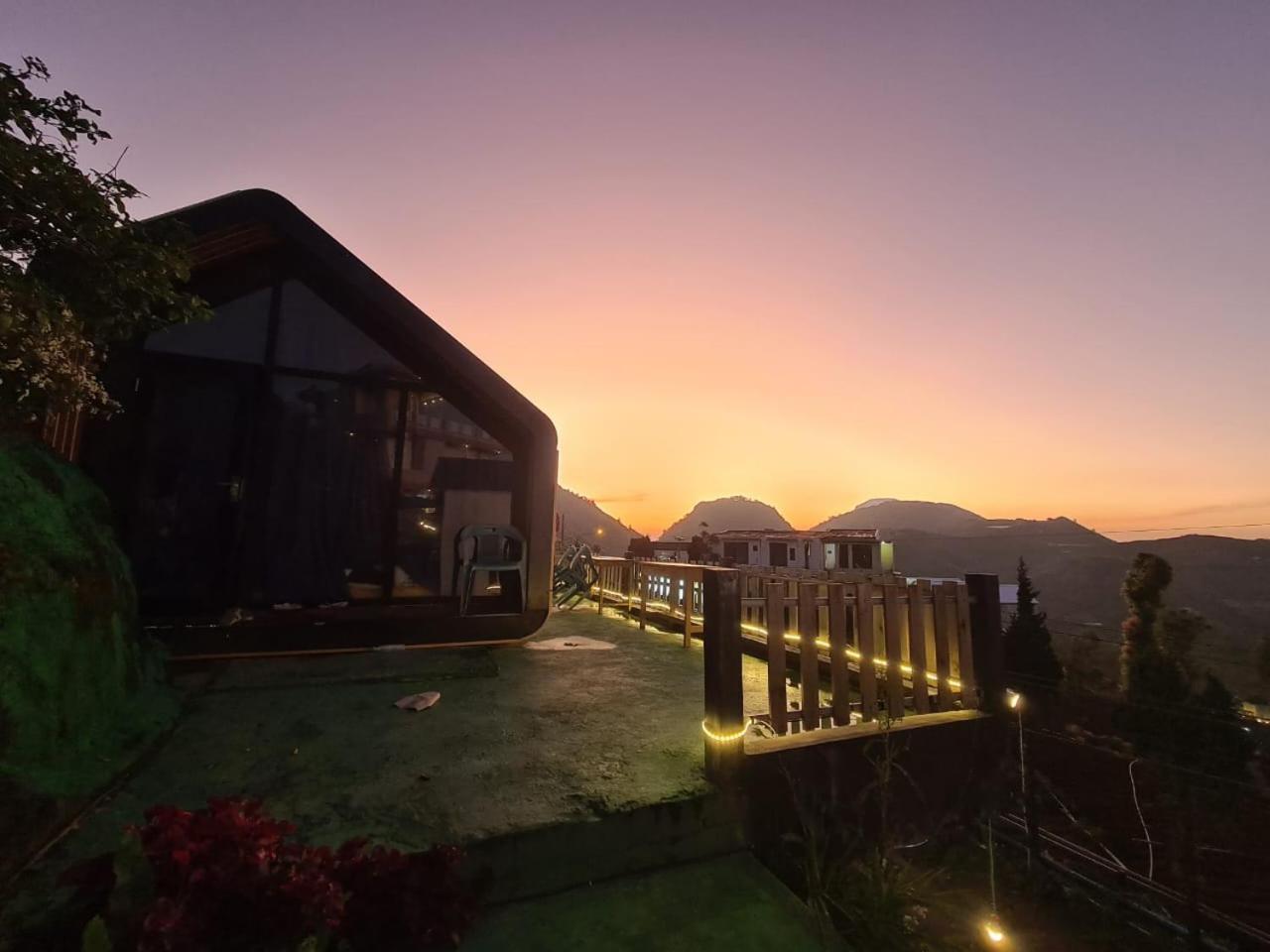 cabin view danau