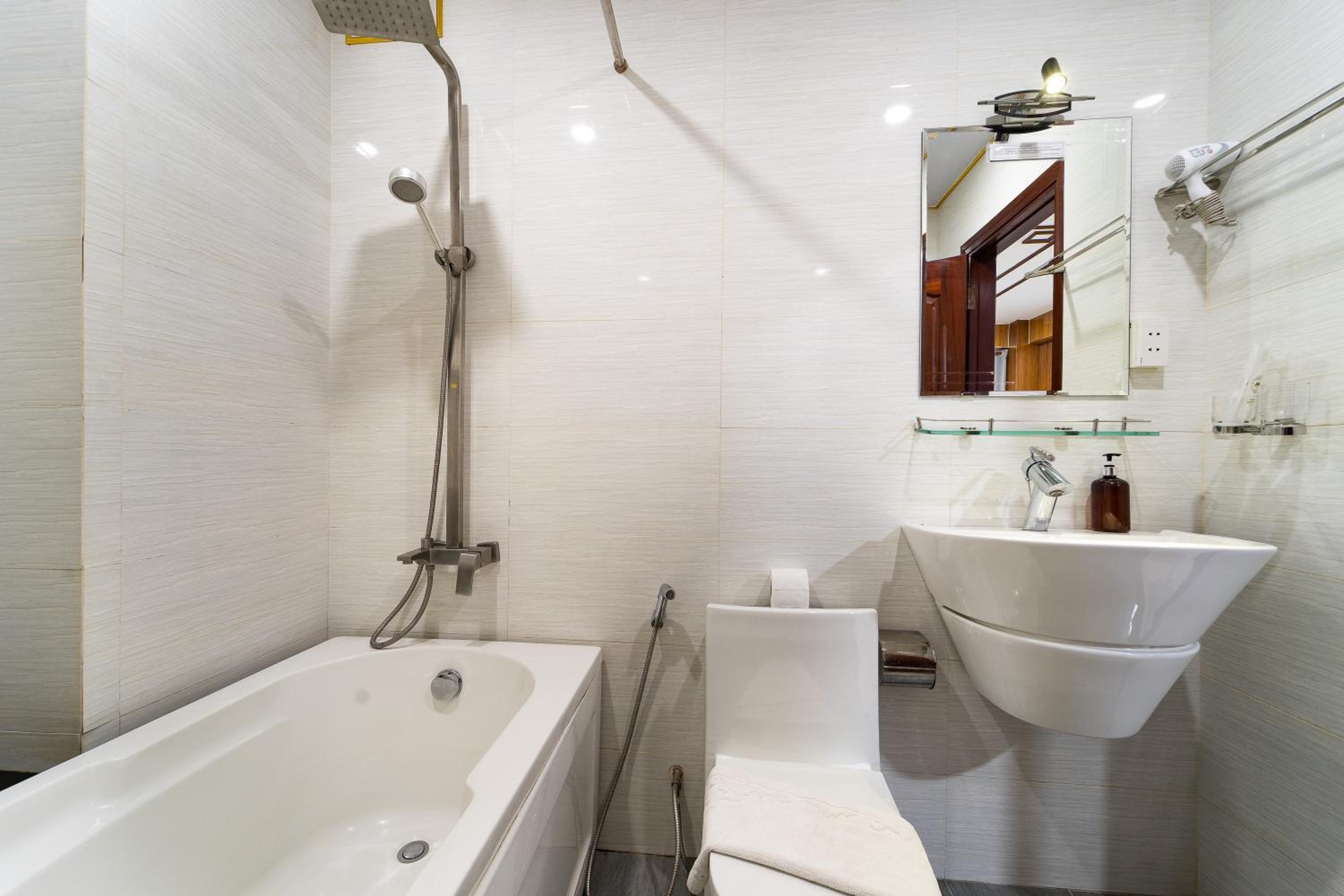 Diamond Luxury Ben Thanh