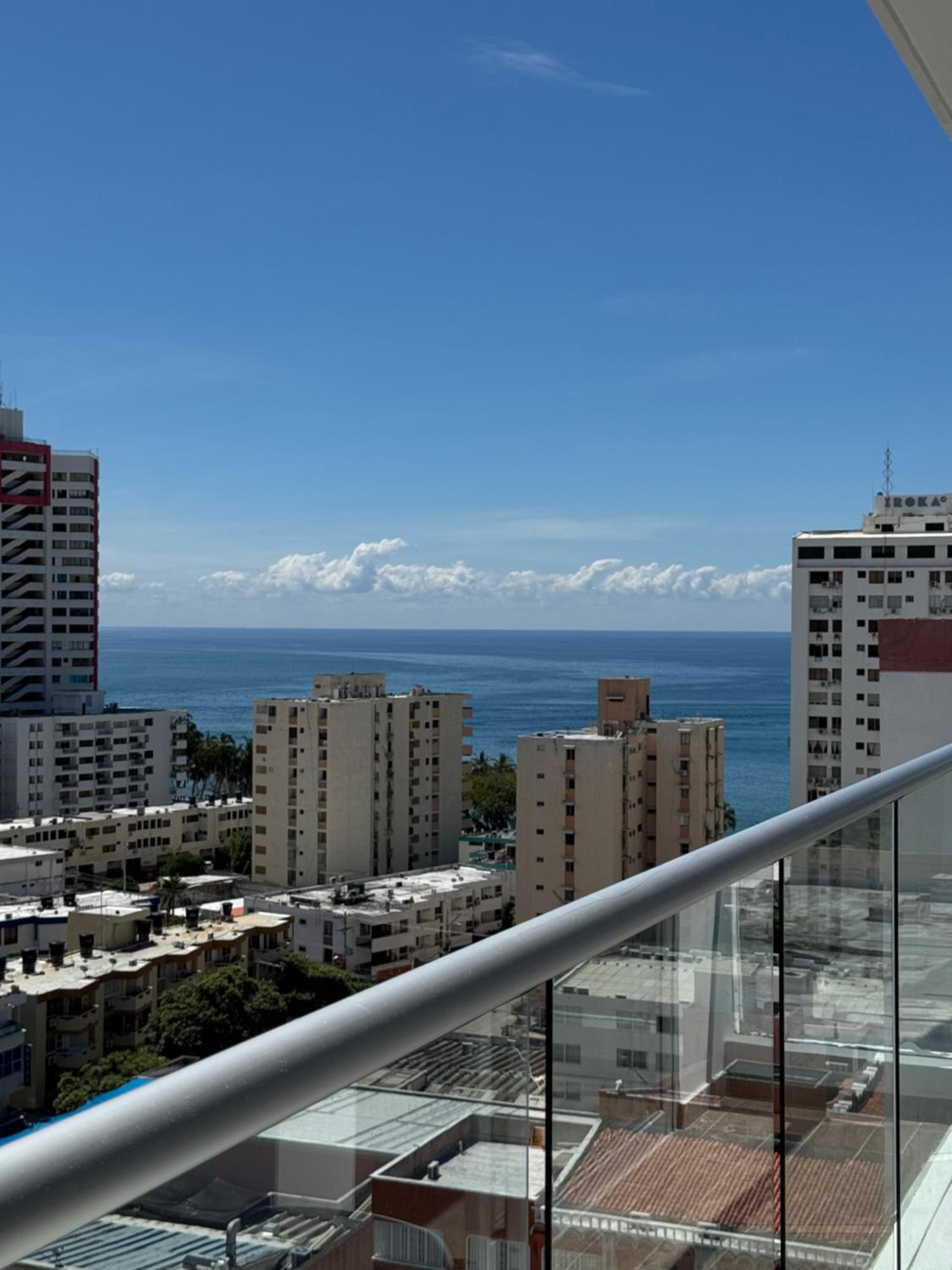 Apartamento con hermosa vista y piscina en Santa Marta