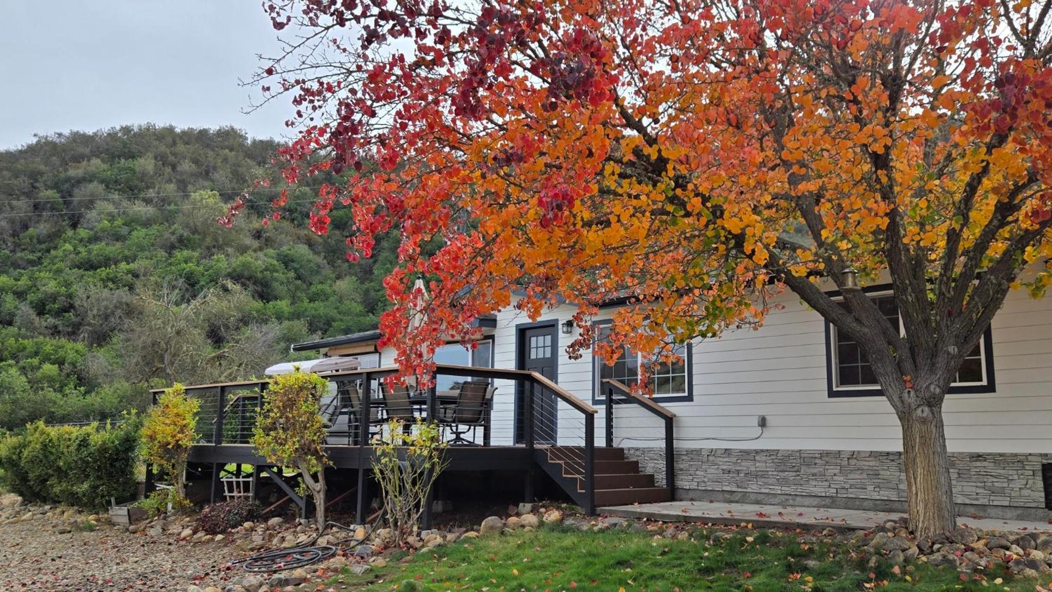 40-Acre Off-The-Grid Remote Modern Country Living view 2